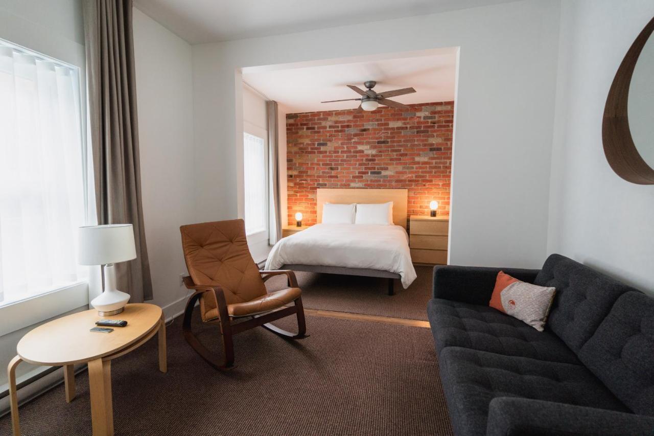 One-Bedroom Suite